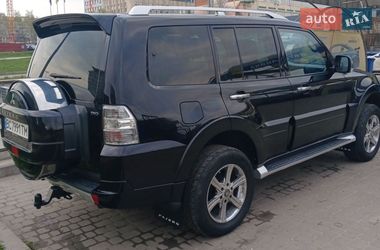 Позашляховик / Кросовер Mitsubishi Pajero Wagon 2011 в Львові