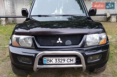 Внедорожник / Кроссовер Mitsubishi Pajero Wagon 2002 в Вараше