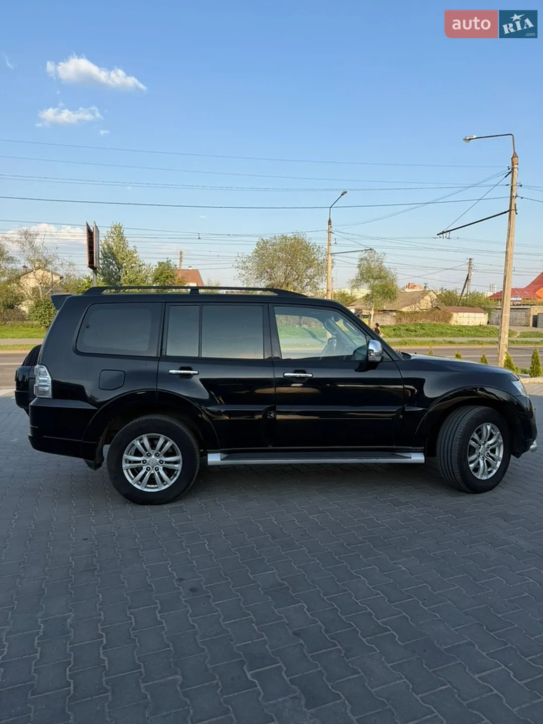 2013 Mitsubishi Pajero - мініатюра 4