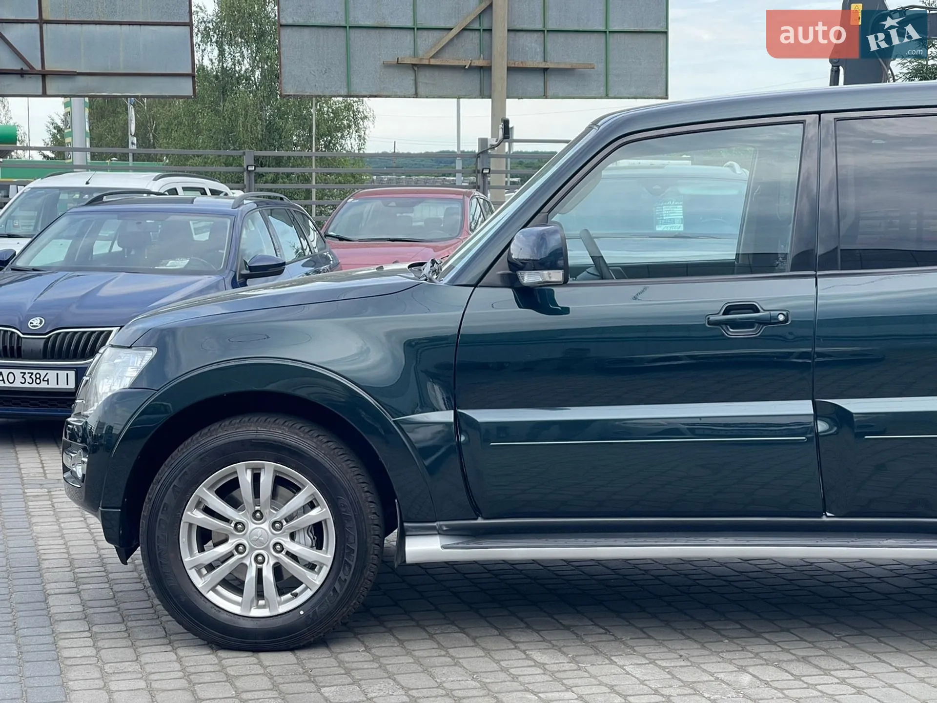 2017 Mitsubishi Pajero - мініатюра 18
