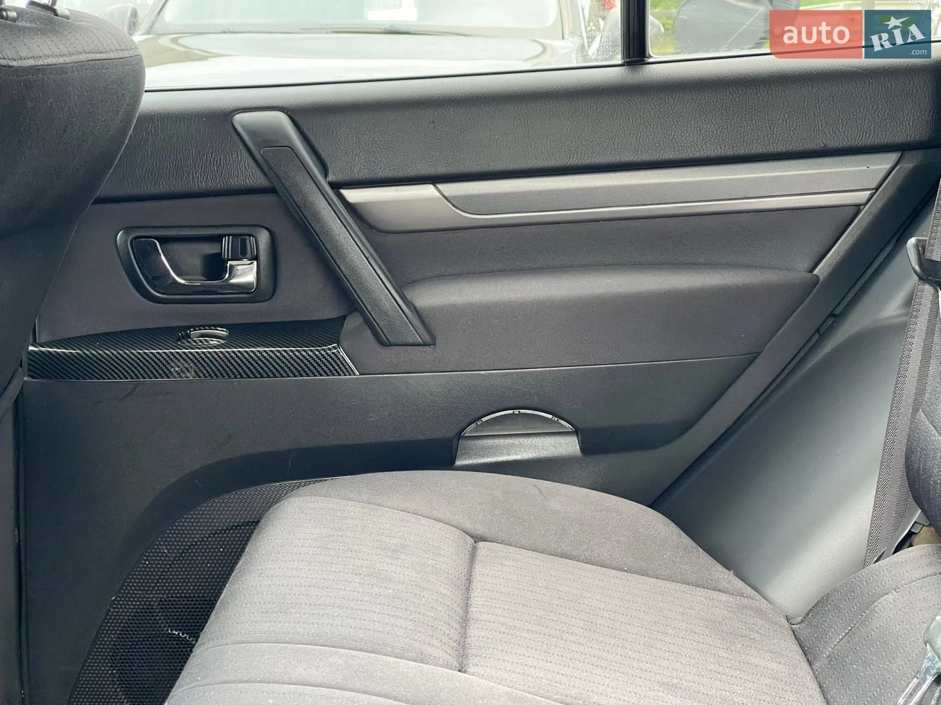 2017 Mitsubishi Pajero - мініатюра 37