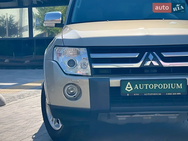 Mitsubishi Pajero Wagon 2008 VIN JMYLRV93W8J002125 фото оголошення 3 з 74