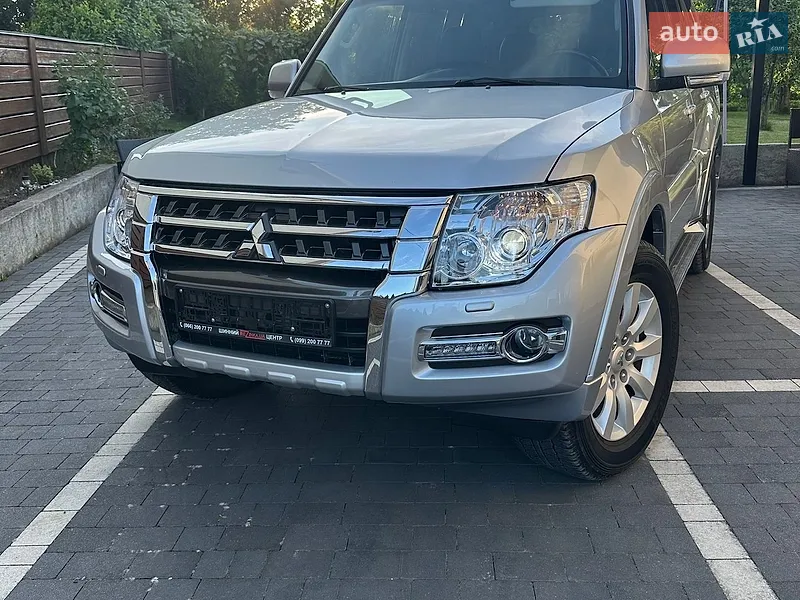 Mitsubishi Pajero Wagon