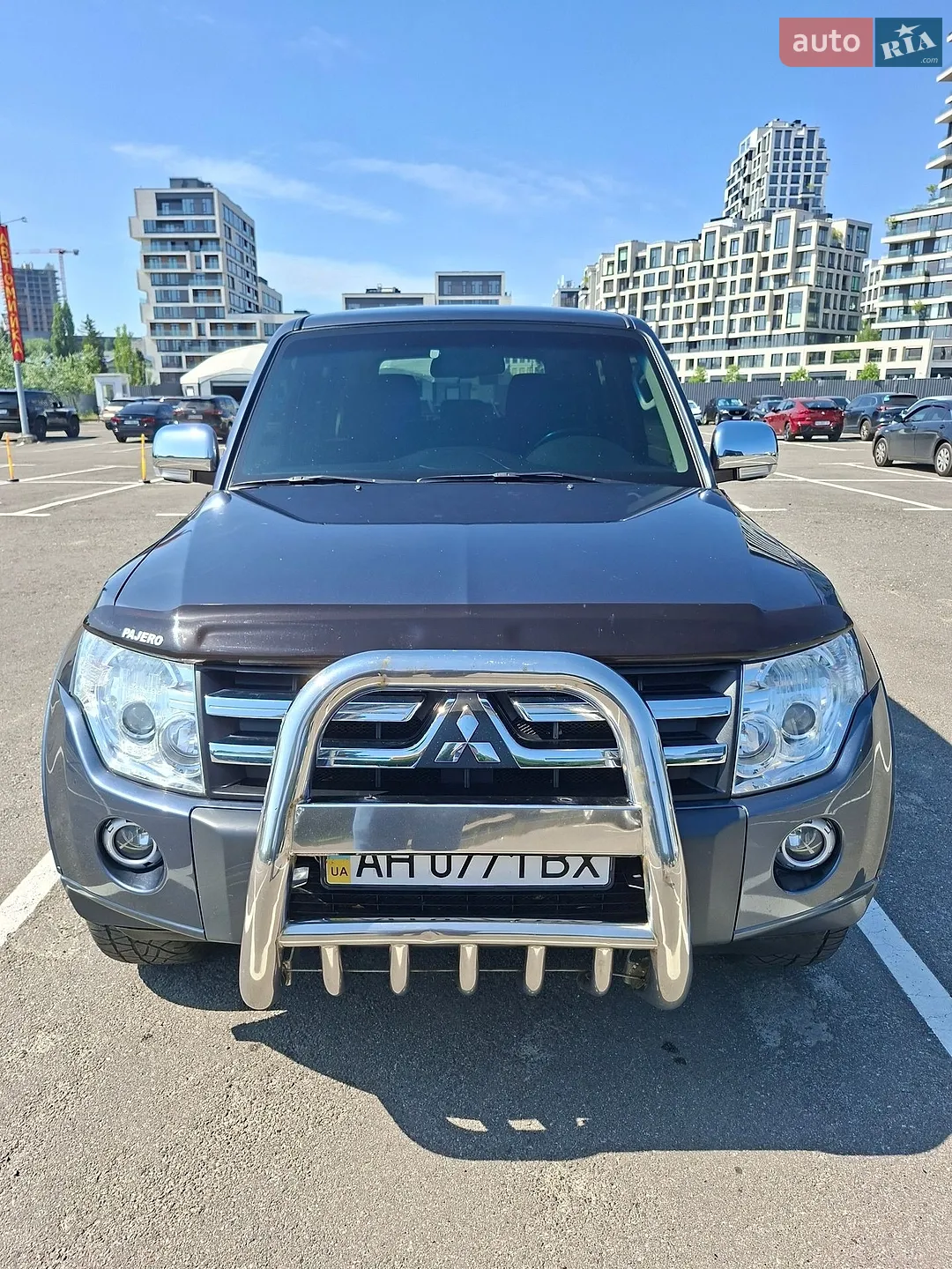 2010 Mitsubishi Pajero - фото 1