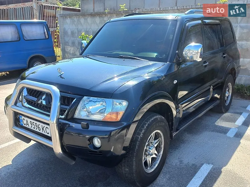 Mitsubishi Pajero Wagon