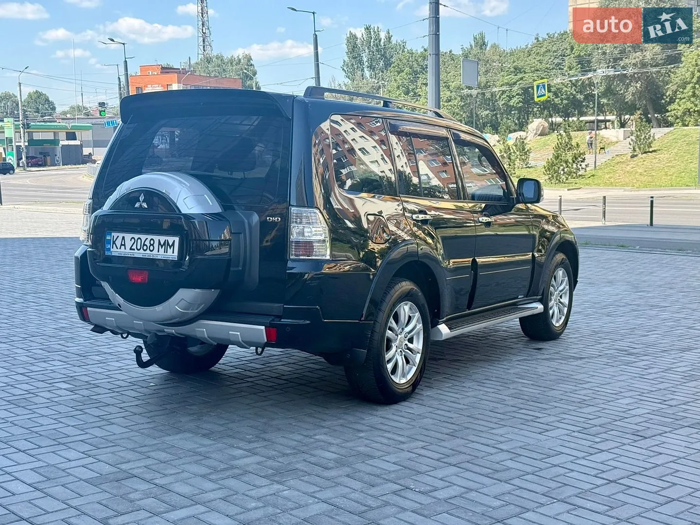 2015 Mitsubishi Pajero - мініатюра 14