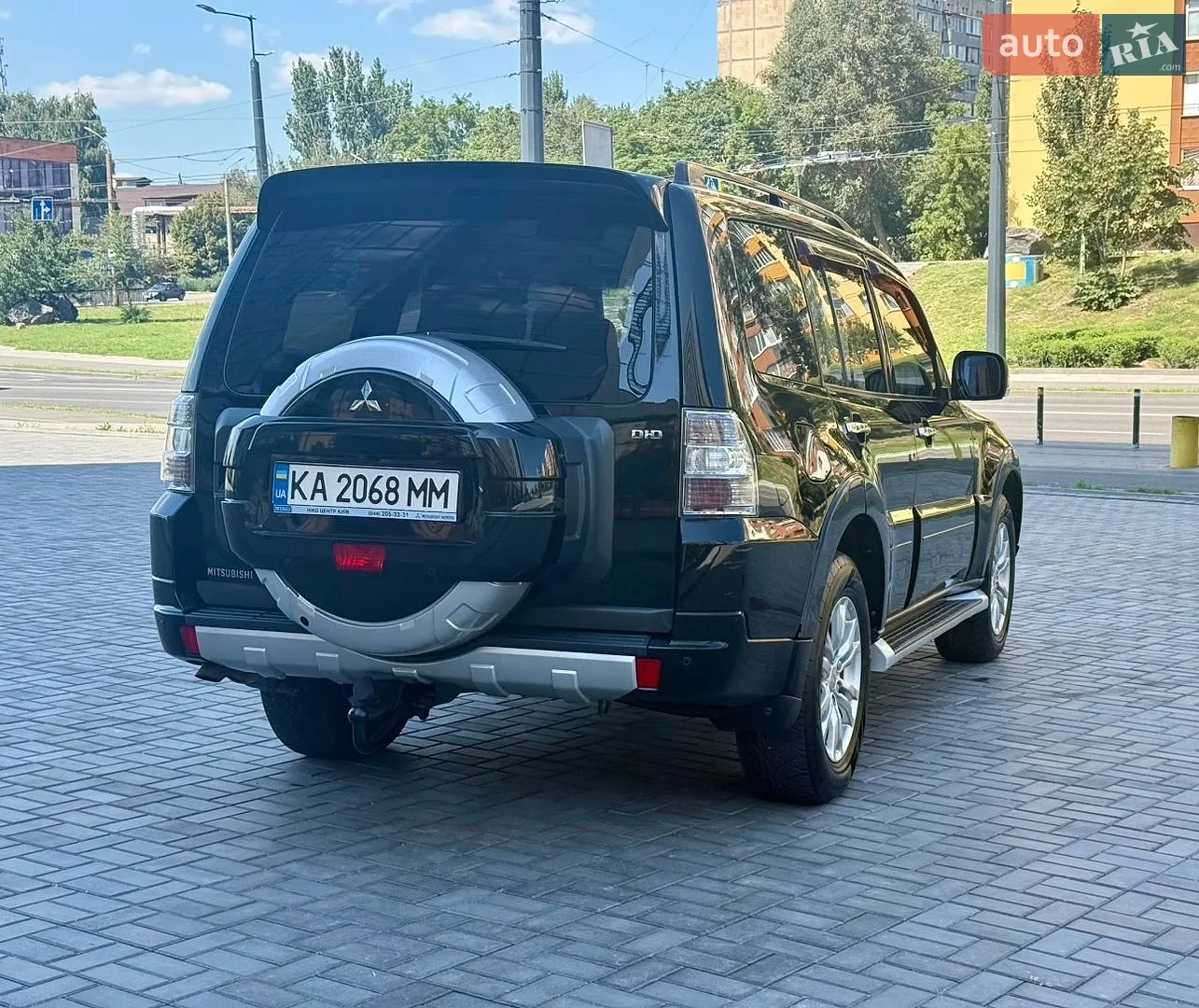 2015 Mitsubishi Pajero - мініатюра 15