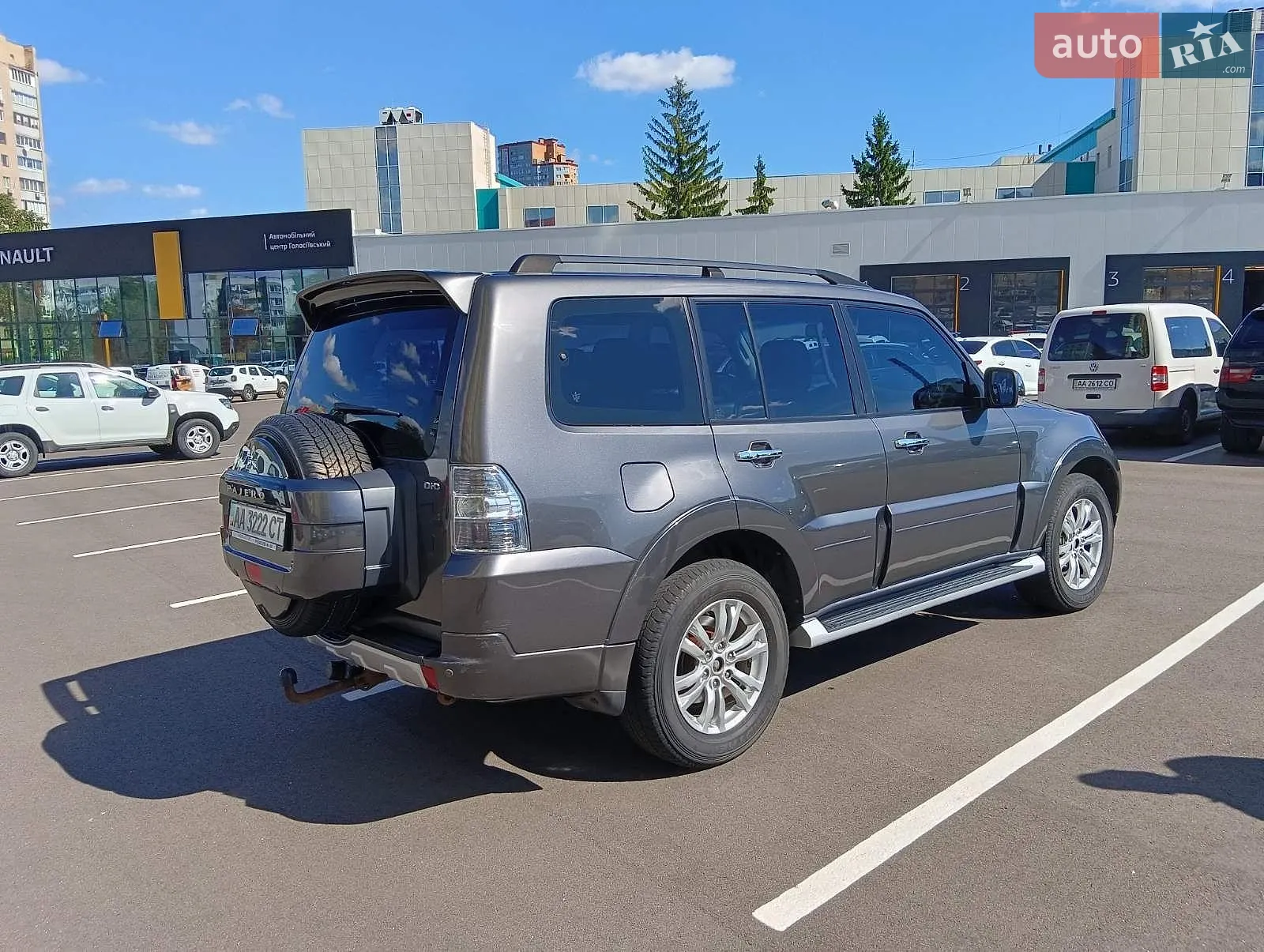 2014 Mitsubishi Pajero - мініатюра 5