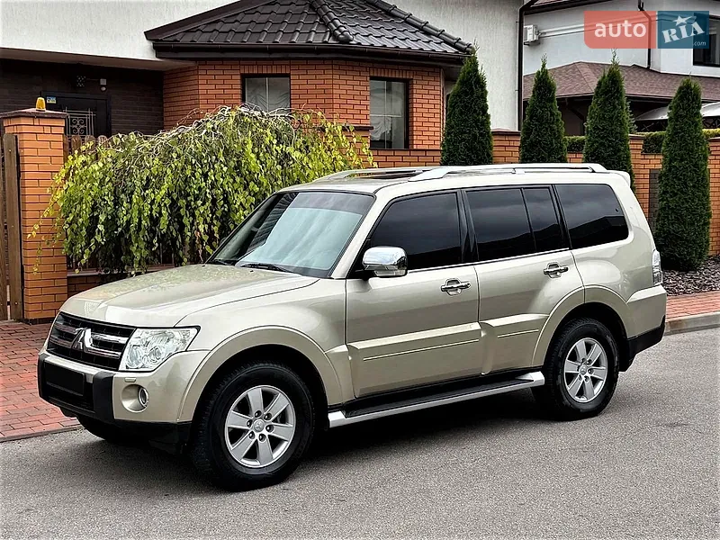 Mitsubishi Pajero Wagon