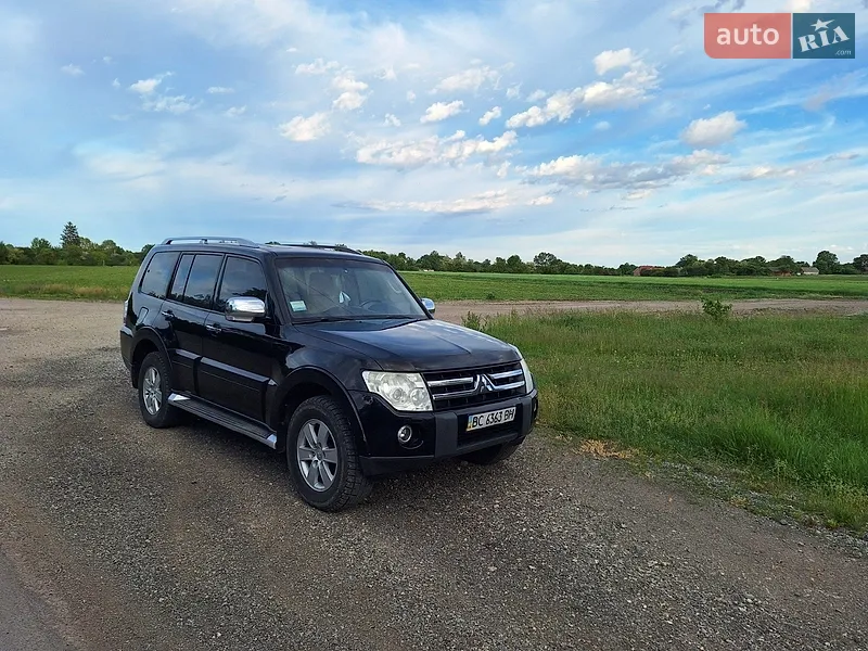 Mitsubishi Pajero Wagon