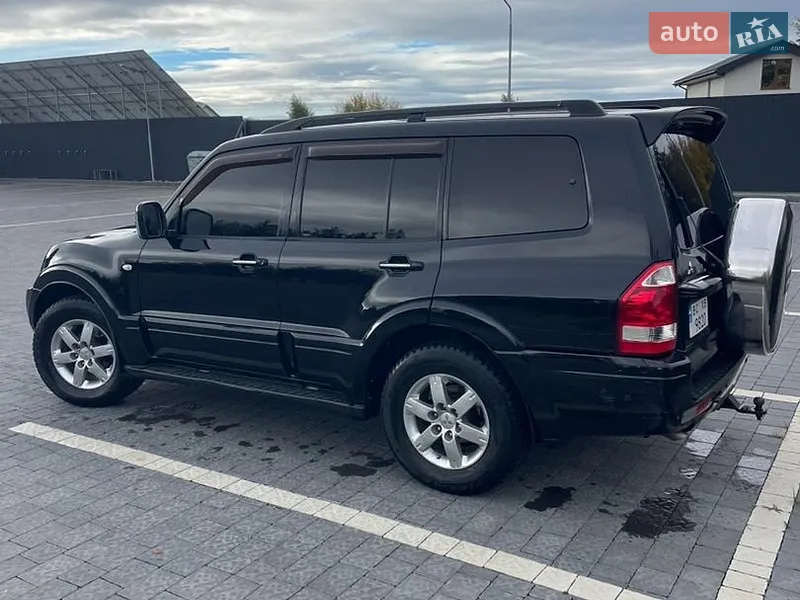 Mitsubishi Pajero Wagon