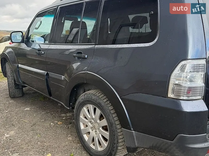 Mitsubishi Pajero Wagon