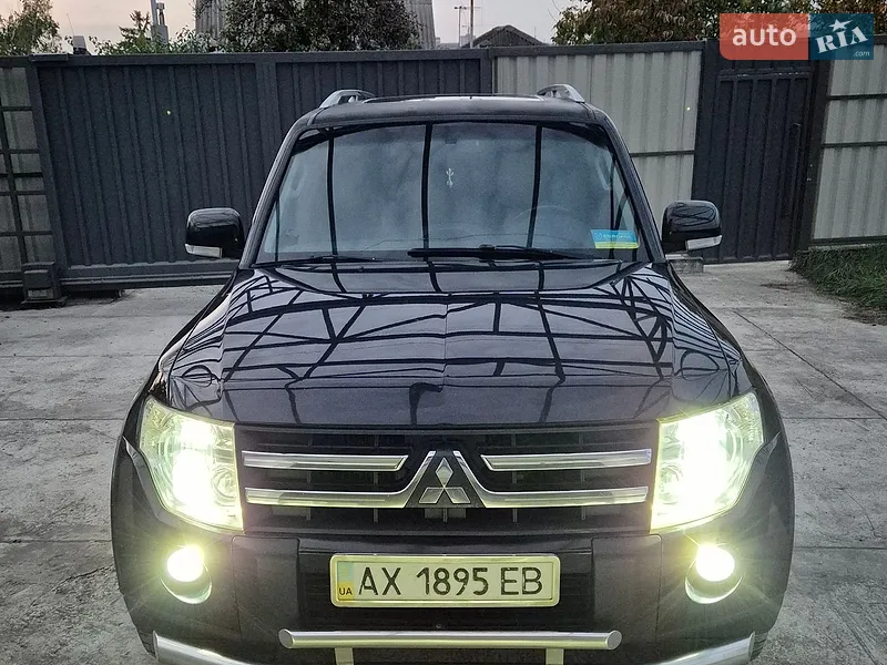 Mitsubishi Pajero Wagon