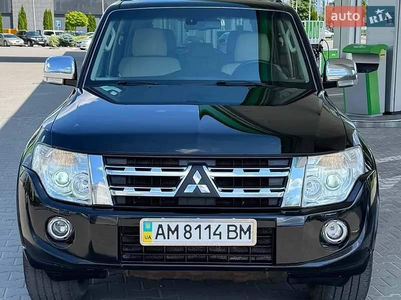 Mitsubishi Pajero Wagon