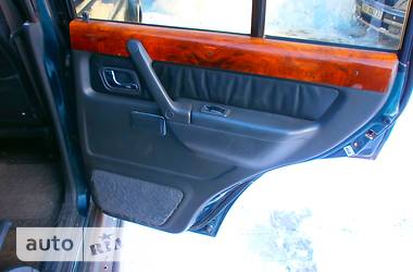 Внедорожник / Кроссовер Mitsubishi Pajero 1996 в 