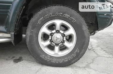 Внедорожник / Кроссовер Mitsubishi Pajero 1996 в 