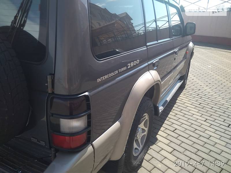 Позашляховик / Кросовер Mitsubishi Pajero 1998 в Чернівцях