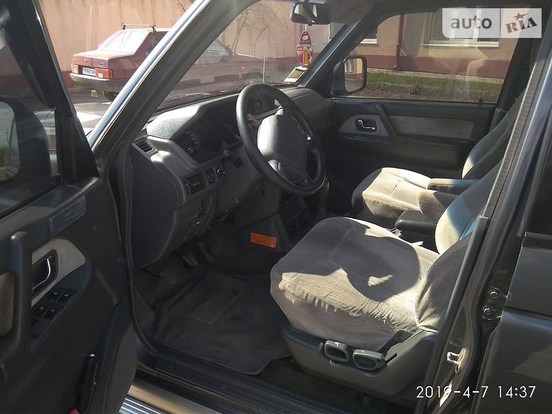Позашляховик / Кросовер Mitsubishi Pajero 1998 в Чернівцях