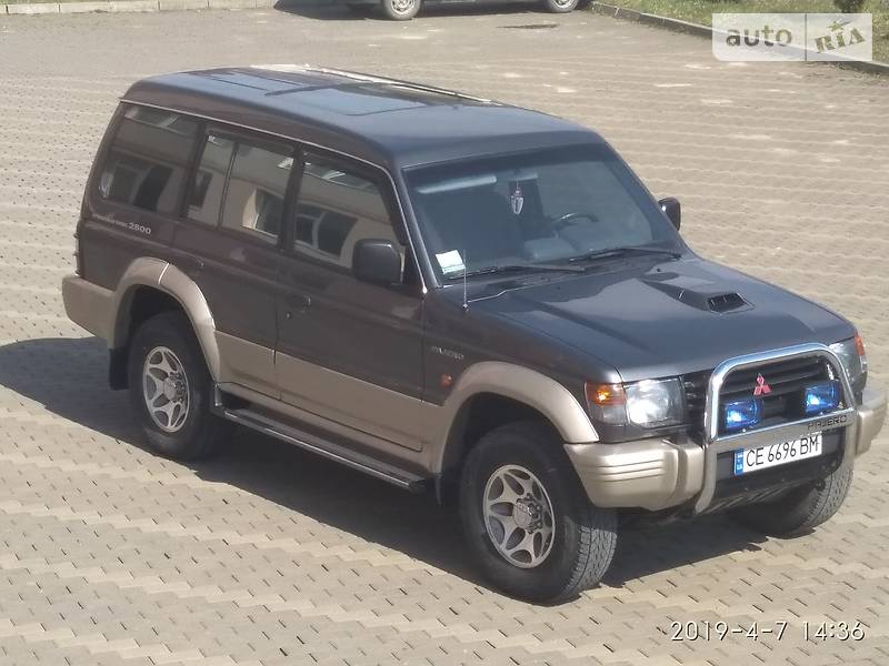 Позашляховик / Кросовер Mitsubishi Pajero 1998 в Чернівцях