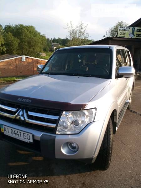 Позашляховик / Кросовер Mitsubishi Pajero 2007 в Коростишеві
