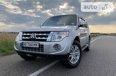 Внедорожник / Кроссовер Mitsubishi Pajero 2013 в Днепре