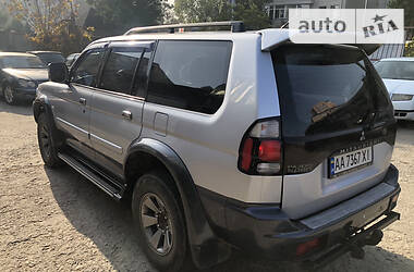 Внедорожник / Кроссовер Mitsubishi Pajero 2005 в Киеве