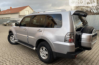 Внедорожник / Кроссовер Mitsubishi Pajero 2008 в Ужгороде