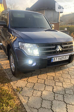 Внедорожник / Кроссовер Mitsubishi Pajero 2007 в Болехове