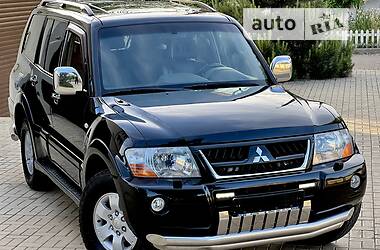 Внедорожник / Кроссовер Mitsubishi Pajero 2005 в Одессе