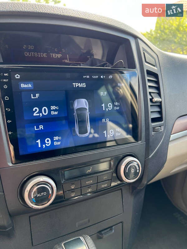 Внедорожник / Кроссовер Mitsubishi Pajero 2007 в Одессе