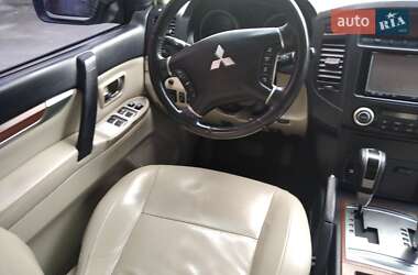 Внедорожник / Кроссовер Mitsubishi Pajero 2007 в Чорткове