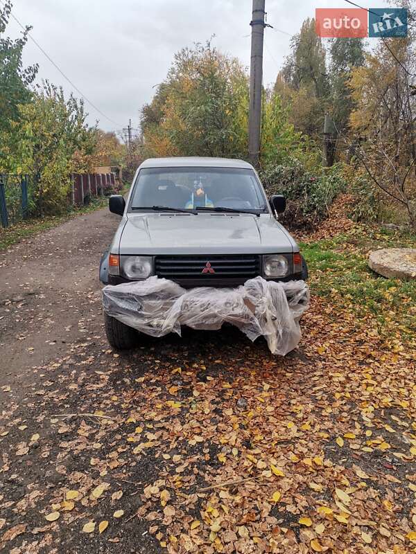 Внедорожник / Кроссовер Mitsubishi Pajero 1991 в Кривом Роге