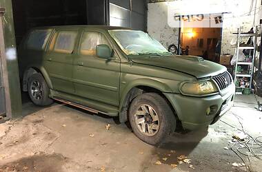 Внедорожник / Кроссовер Mitsubishi Pajero 2005 в Киеве