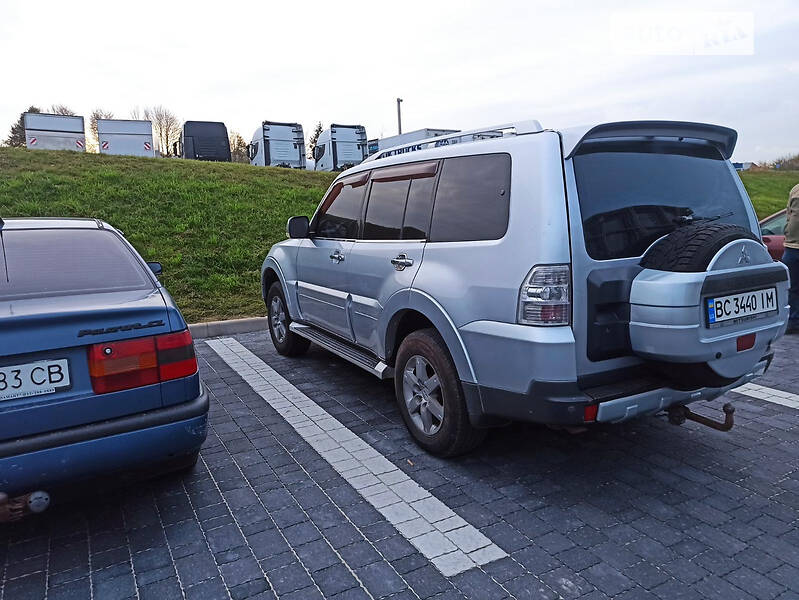 Внедорожник / Кроссовер Mitsubishi Pajero 2007 в Львове