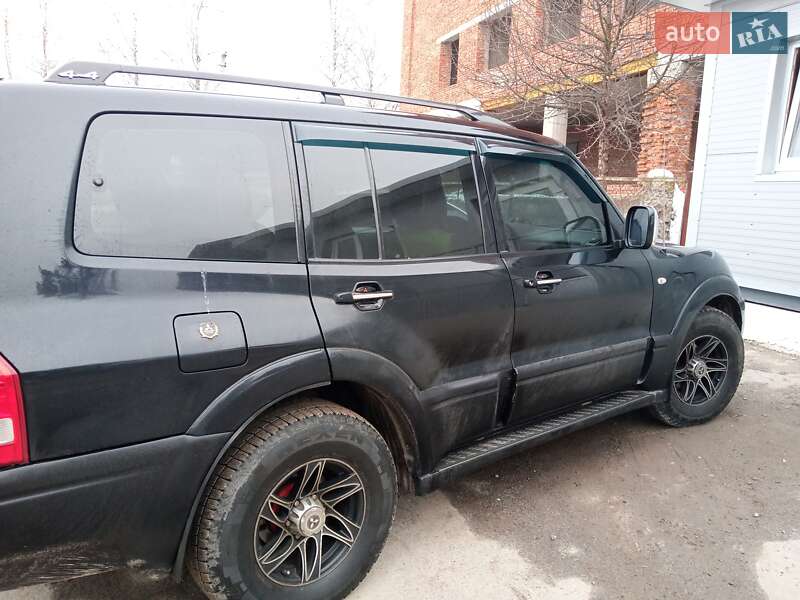 Внедорожник / Кроссовер Mitsubishi Pajero 2006 в Тернополе