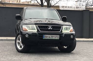 Внедорожник / Кроссовер Mitsubishi Pajero 2004 в Одессе