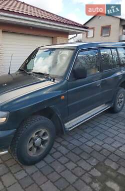 Позашляховик / Кросовер Mitsubishi Pajero 1998 в 