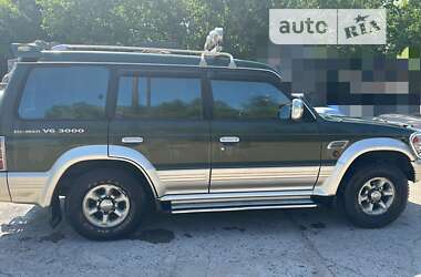 Внедорожник / Кроссовер Mitsubishi Pajero 1996 в Киеве