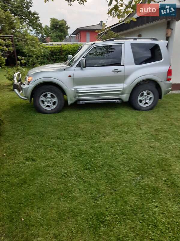 Внедорожник / Кроссовер Mitsubishi Pajero 2000 в Ужгороде фото 15 Внедорожник / Кроссовер Mitsubishi Pajero 2000 в Ужгороде