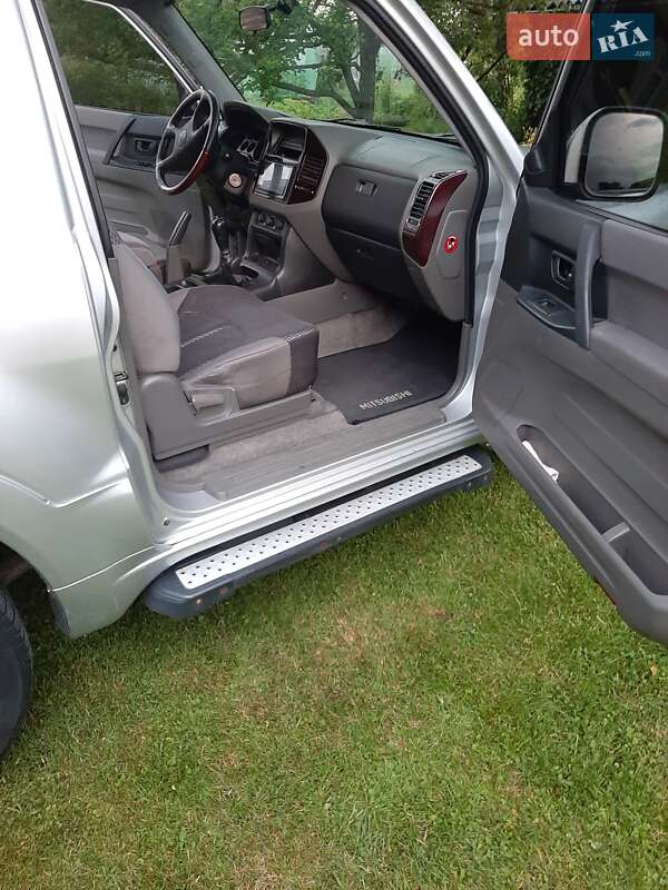 Внедорожник / Кроссовер Mitsubishi Pajero 2000 в Ужгороде фото 25 Внедорожник / Кроссовер Mitsubishi Pajero 2000 в Ужгороде