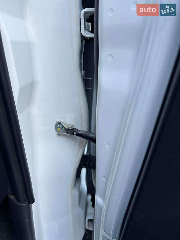 Внедорожник / Кроссовер Mitsubishi Pajero 2013 в Ровно фото 27 Внедорожник / Кроссовер Mitsubishi Pajero 2013 в Ровно