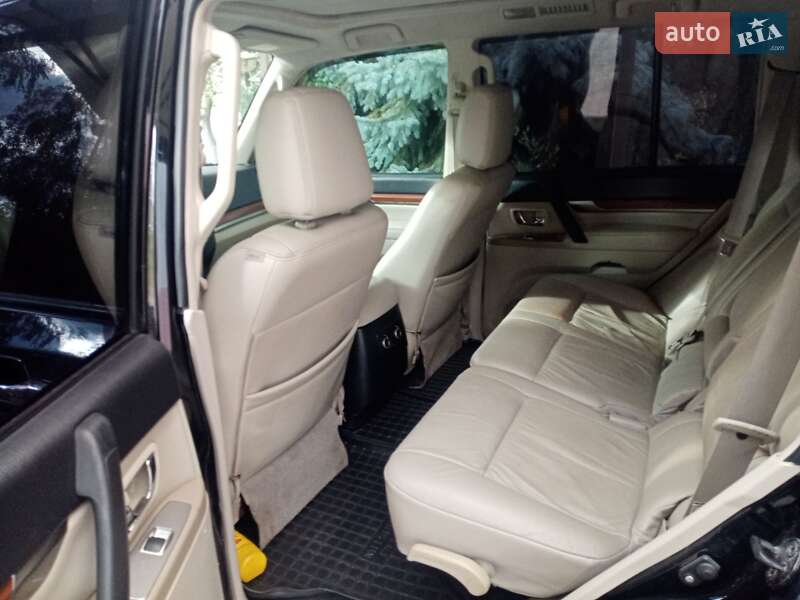 Позашляховик / Кросовер Mitsubishi Pajero 2007 в Згурівці