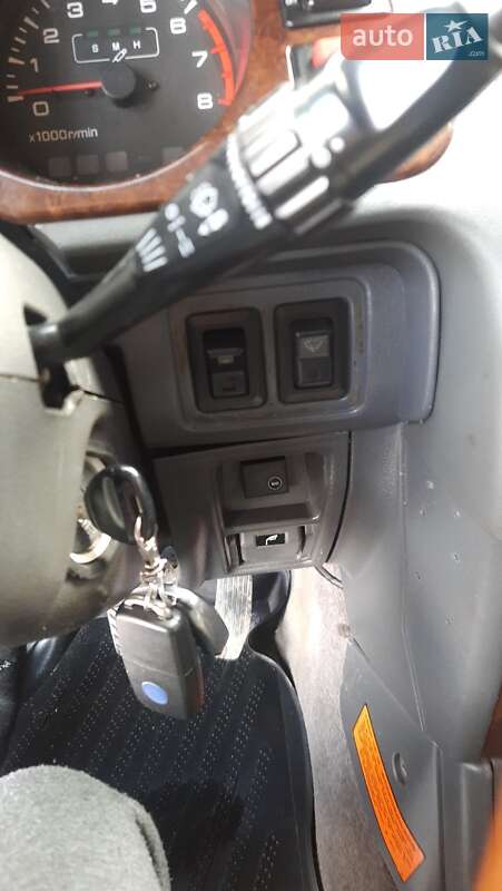 Внедорожник / Кроссовер Mitsubishi Pajero 1998 в Тячеве