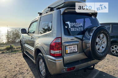 Внедорожник / Кроссовер Mitsubishi Pajero 2002 в 