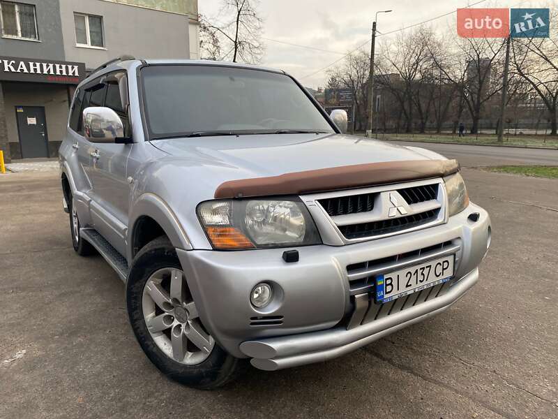 Позашляховик / Кросовер Mitsubishi Pajero 2005 в Кременчуці