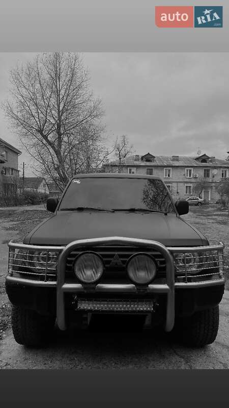 Позашляховик / Кросовер Mitsubishi Pajero 1997 в Дніпрі