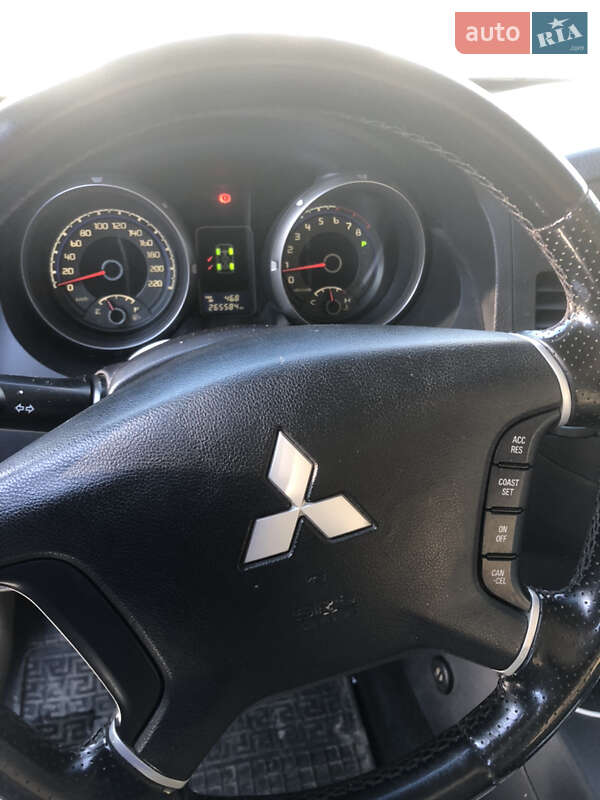 Внедорожник / Кроссовер Mitsubishi Pajero 2008 в Тернополе