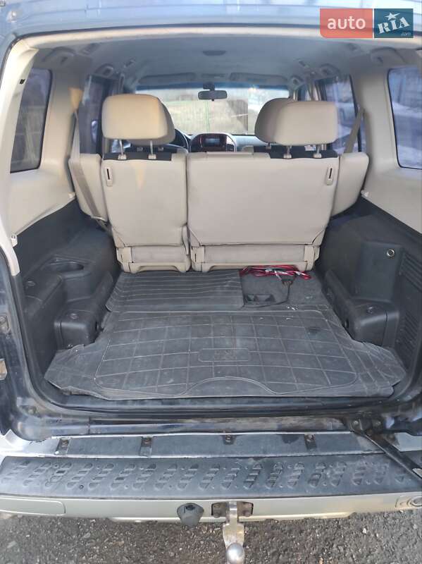 Внедорожник / Кроссовер Mitsubishi Pajero 2003 в Харькове
