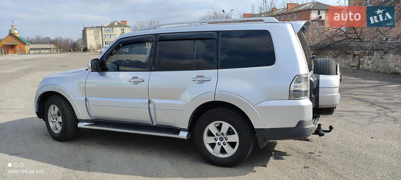 Позашляховик / Кросовер Mitsubishi Pajero 2007 в Тульчині