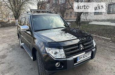 Внедорожник / Кроссовер Mitsubishi Pajero 2007 в Подольске